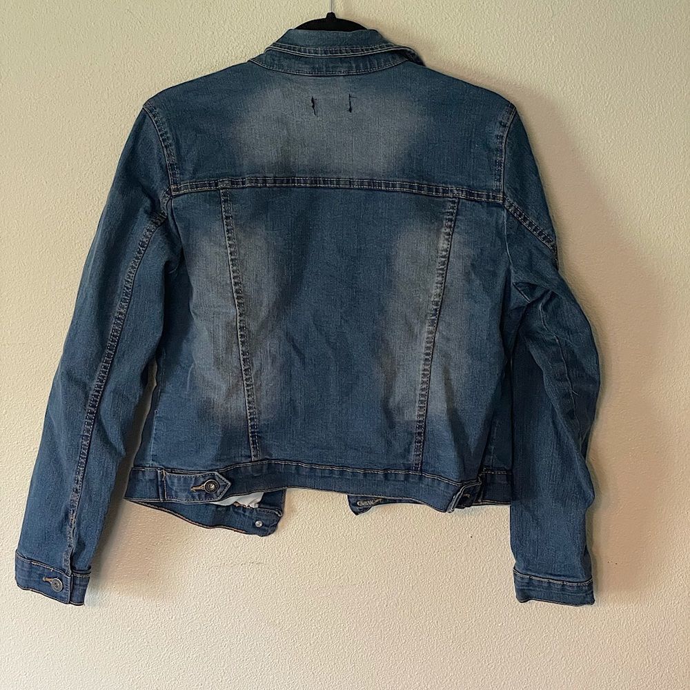 NWT! New Look Jean Jacket. Size Large. - Picture 2 of 4